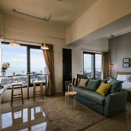 Muji Studio 2 - Seaview At 218 Tropicana Near Komtar Food Heaven With Netflix & Tv Box جورج تاون المظهر الخارجي الصورة