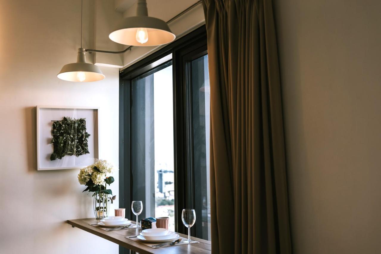 Muji Studio 2 - Seaview At 218 Tropicana Near Komtar Food Heaven With Netflix & Tv Box جورج تاون المظهر الخارجي الصورة